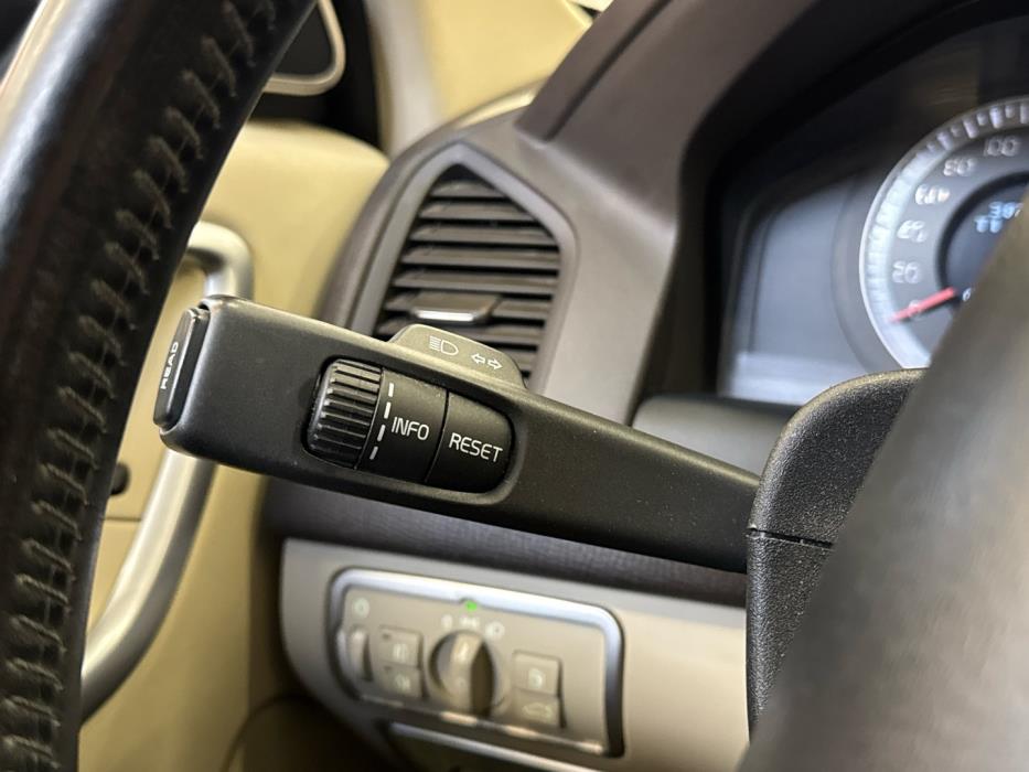 VOLVO XC60 2009