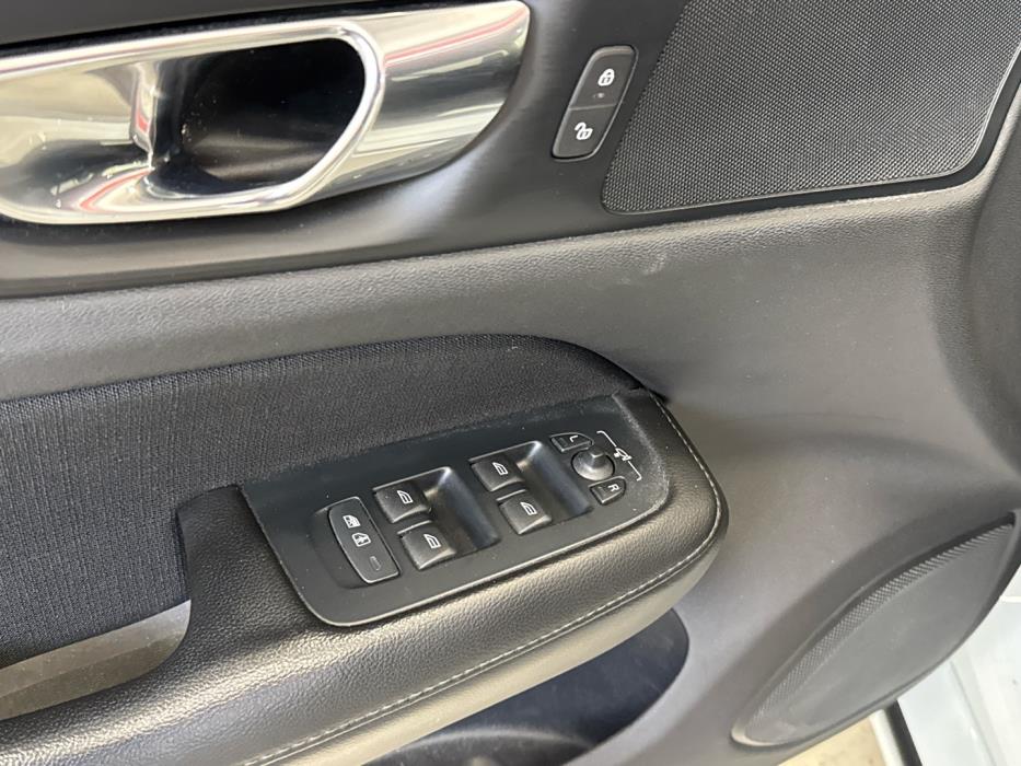 VOLVO V60 2019