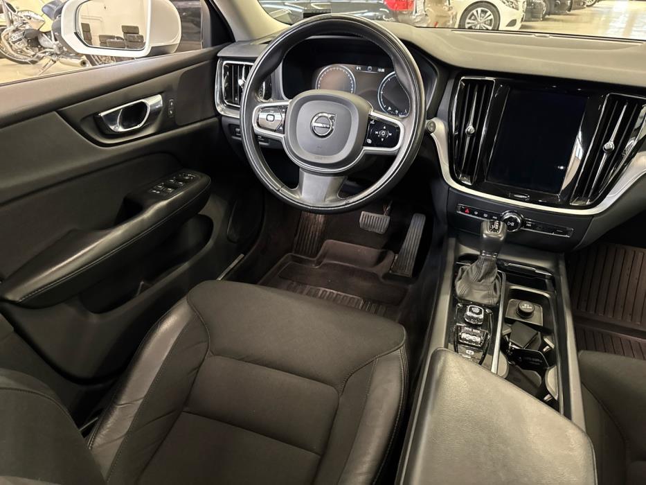 VOLVO V60 2019