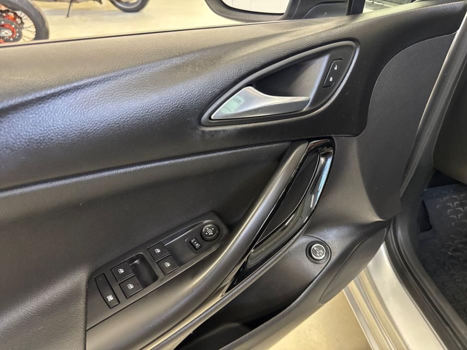 OPEL Astra 2020