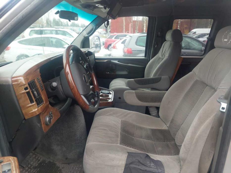 CHEVROLET EXPRESS 2009