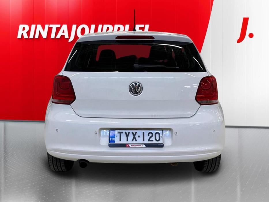 VOLKSWAGEN Polo 2012