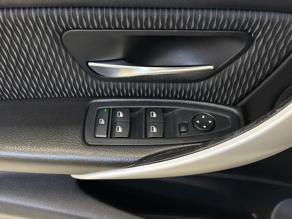 BMW 316 2012