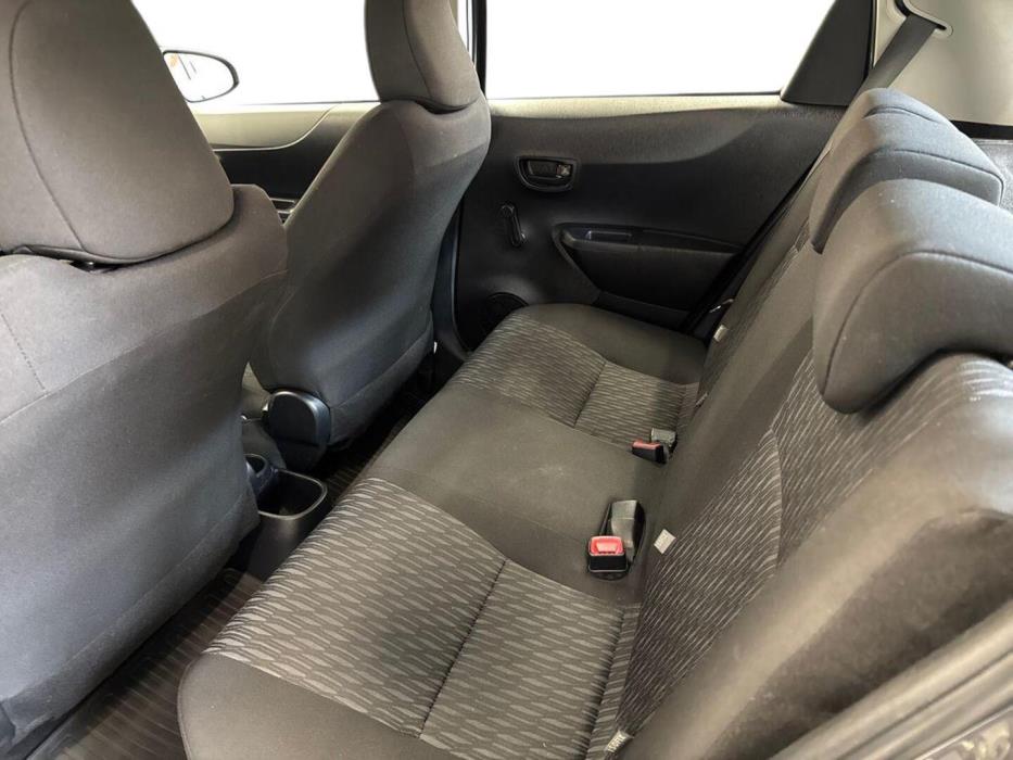 TOYOTA Yaris 2014