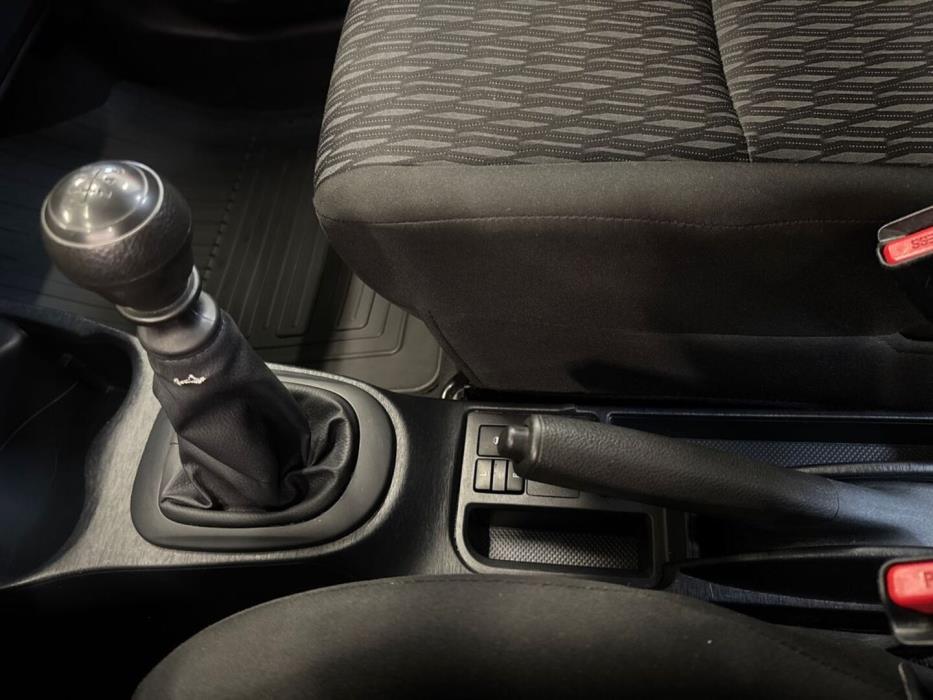 TOYOTA Yaris 2014