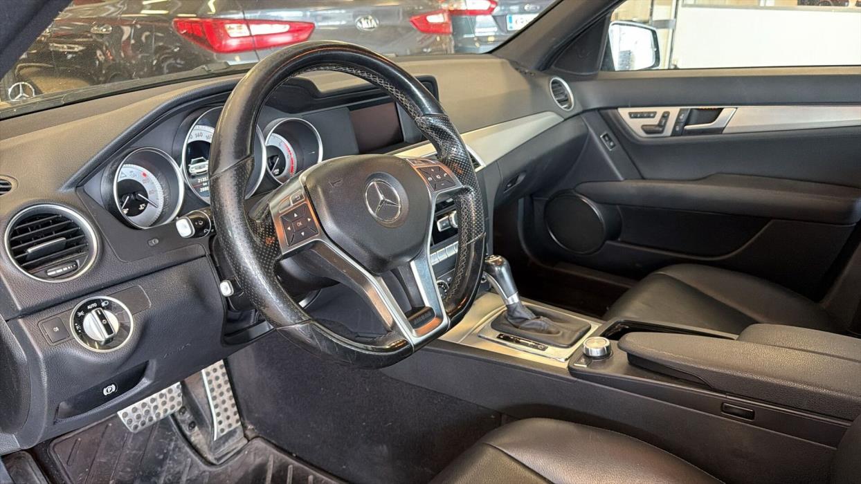 MERCEDES-BENZ C 2014
