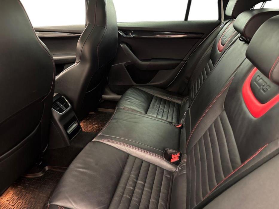 SKODA Octavia 2014