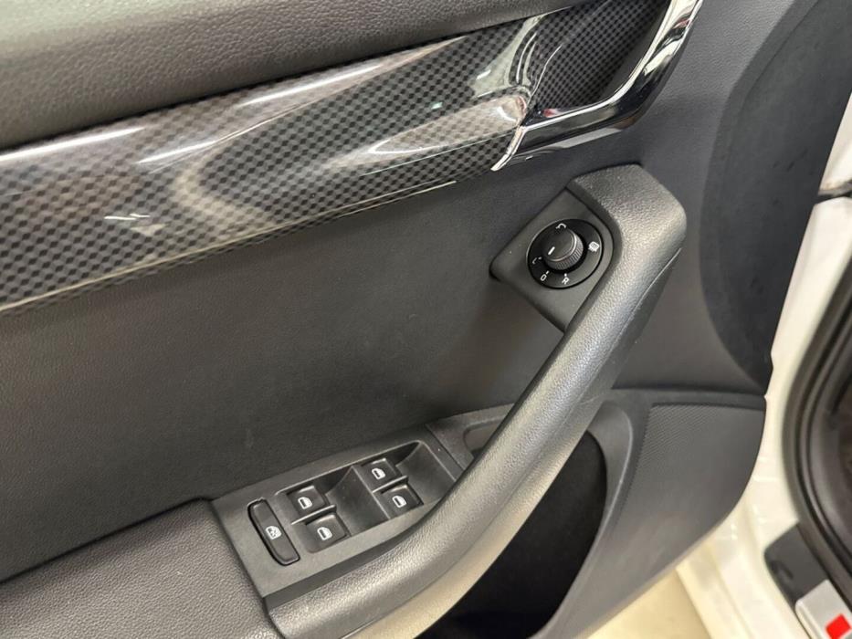 SKODA Octavia 2014