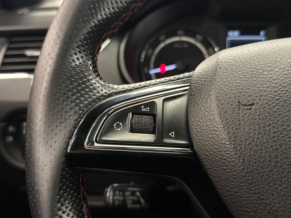 SKODA Octavia 2014