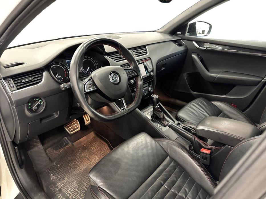 SKODA Octavia 2014