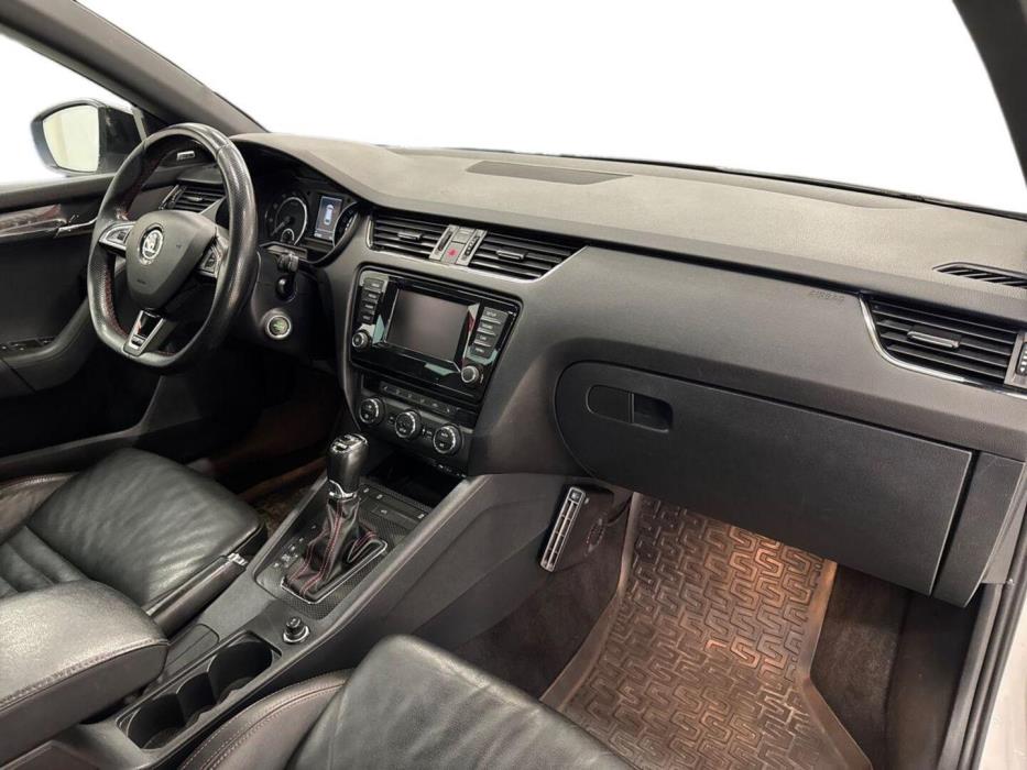 SKODA Octavia 2014