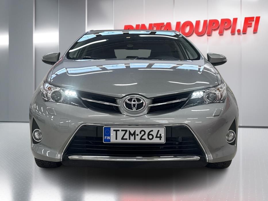 TOYOTA Auris 2014