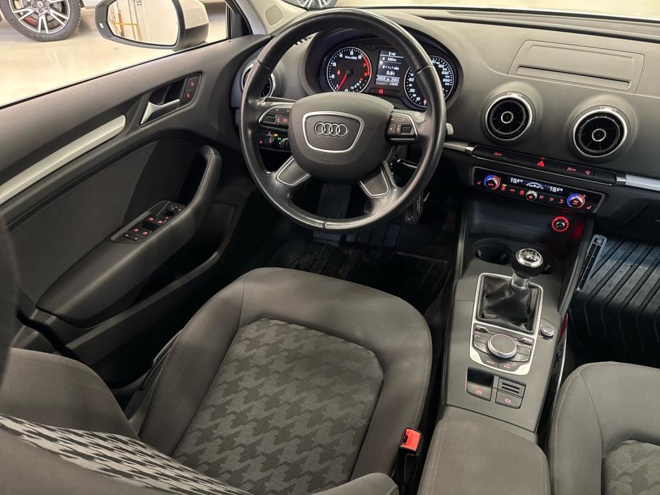 AUDI A3 2015