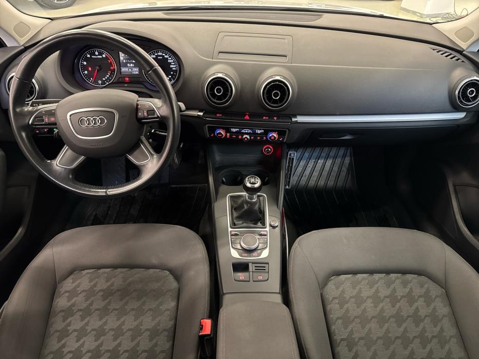 AUDI A3 2015