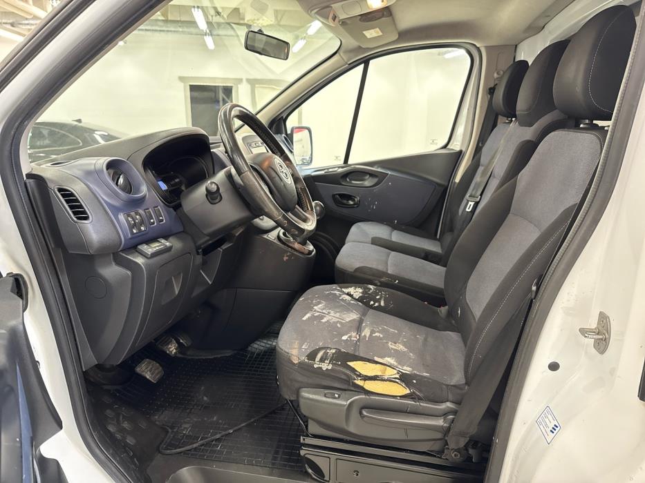 OPEL Vivaro 2015