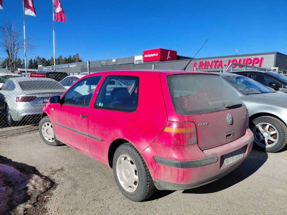 VOLKSWAGEN Golf 2000