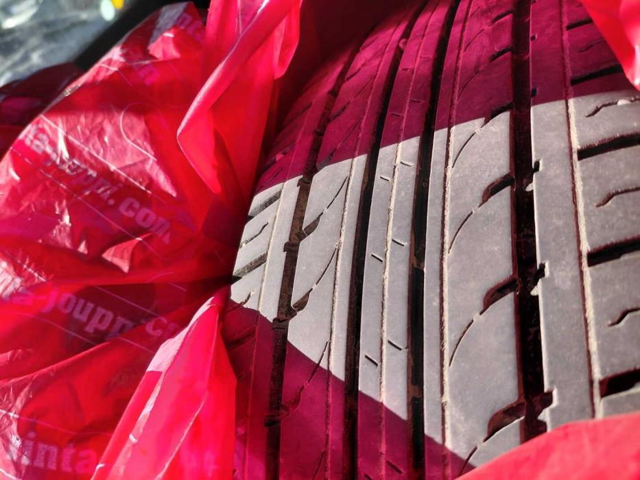 VOLKSWAGEN Golf 2000