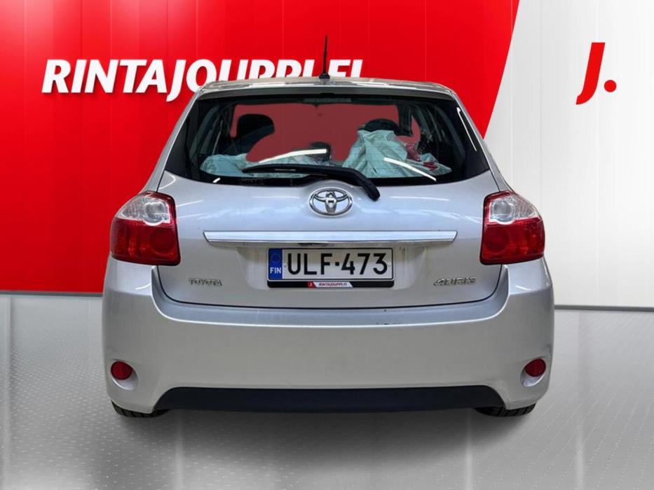 TOYOTA Auris 2010
