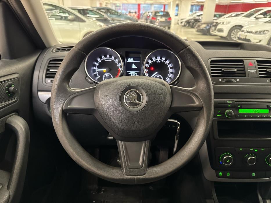 SKODA Yeti 2014