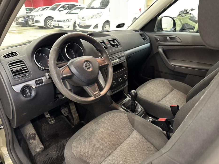 SKODA Yeti 2014