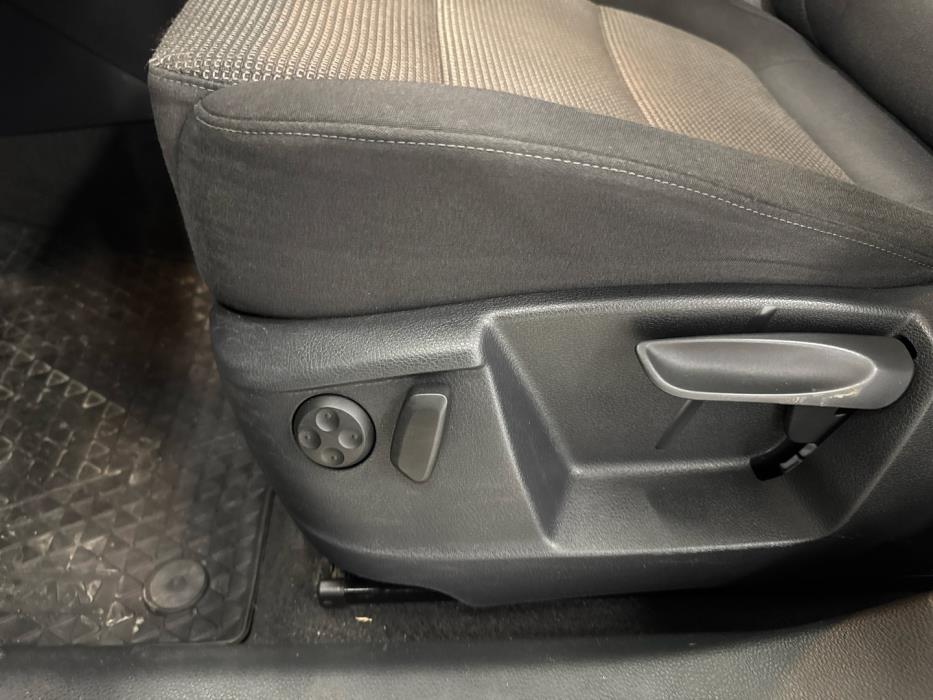 VOLKSWAGEN Sharan 2012