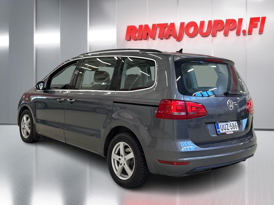 VOLKSWAGEN Sharan 2012