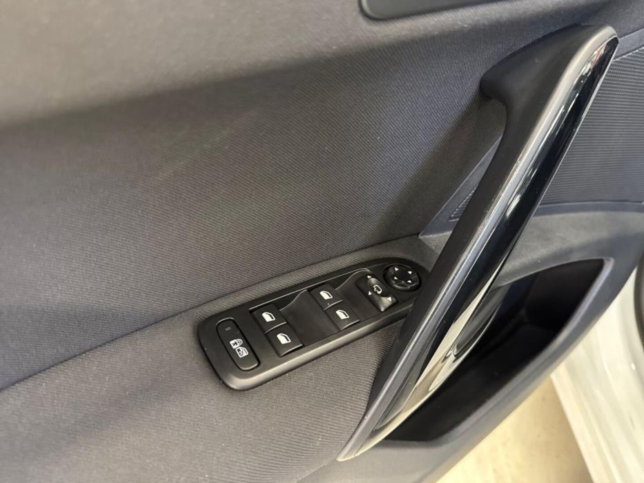PEUGEOT 508 2015