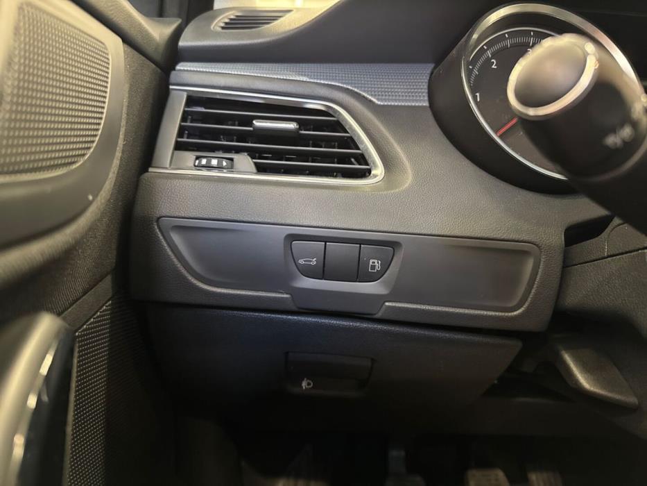 PEUGEOT 508 2015