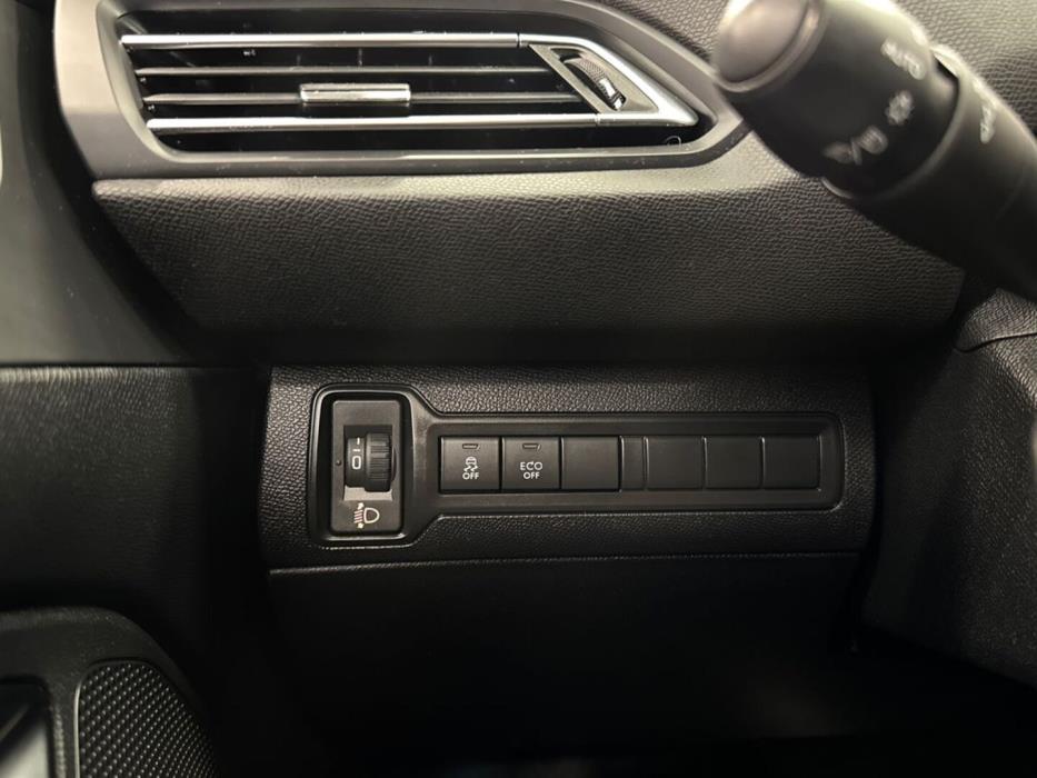 PEUGEOT 308 2017