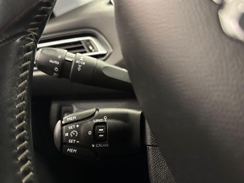 PEUGEOT 308 2017