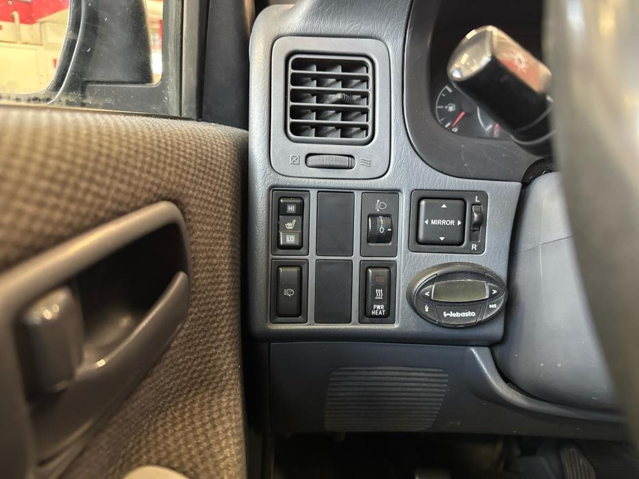 TOYOTA Hiace 2010