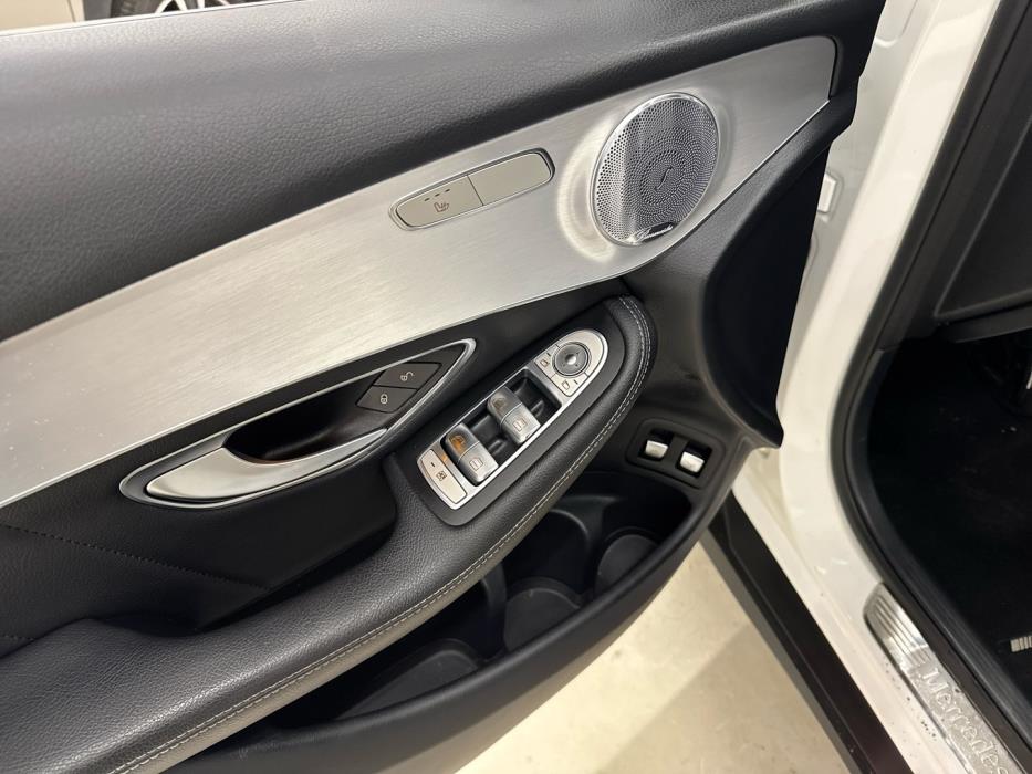 MERCEDES-BENZ GLC 2016