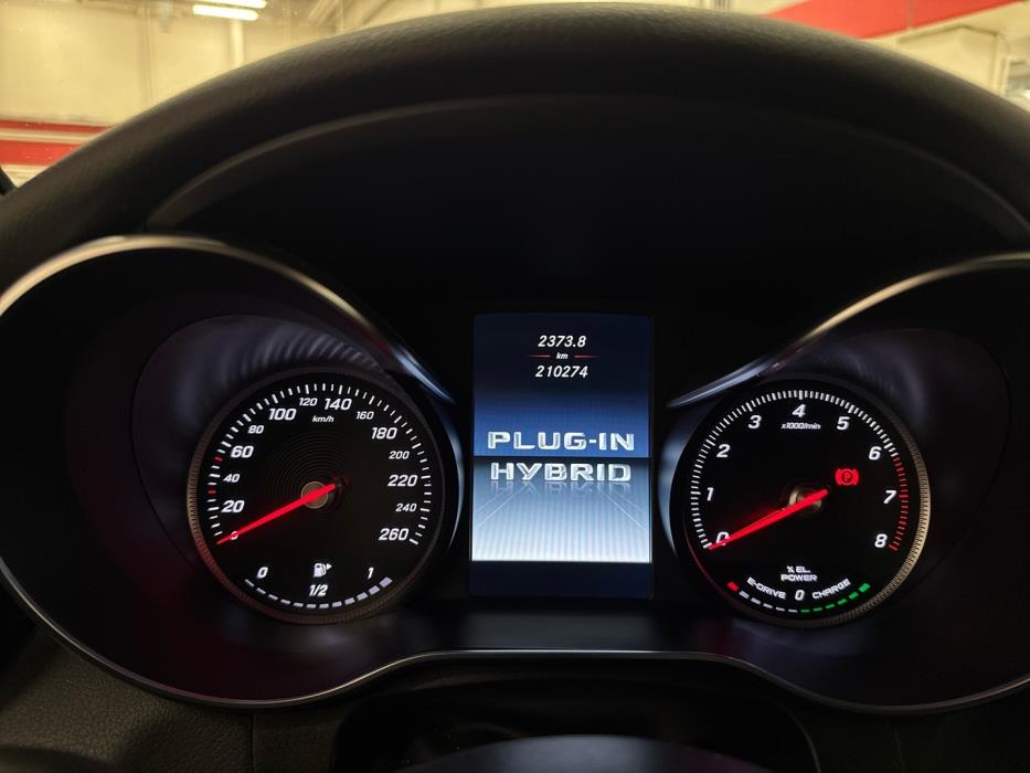 MERCEDES-BENZ GLC 2016