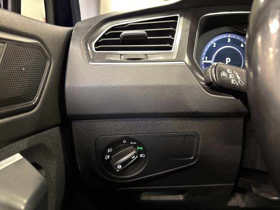 VOLKSWAGEN Tiguan 2017