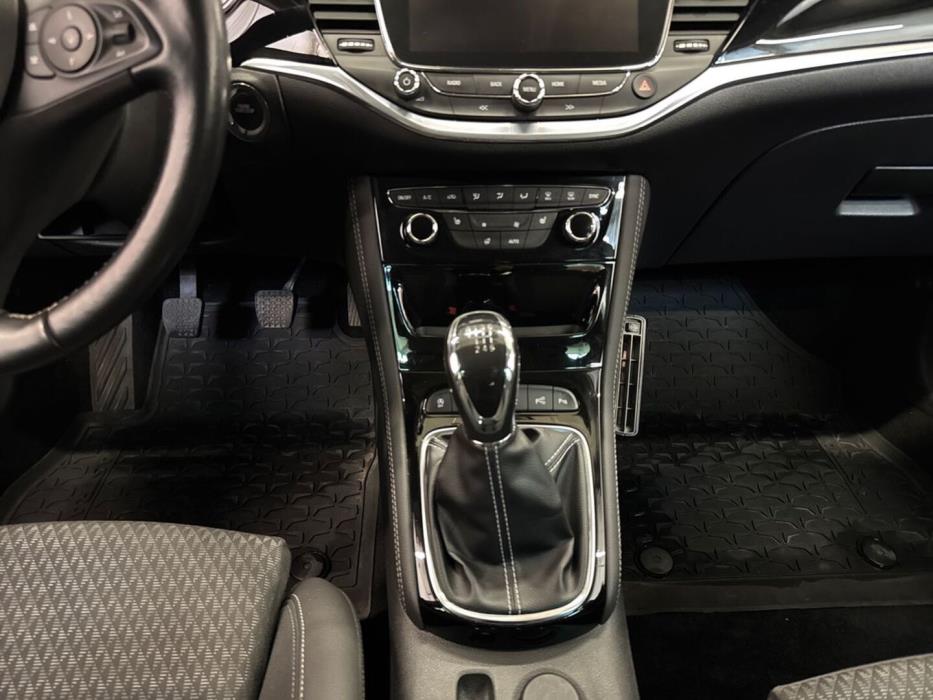 OPEL Astra 2018