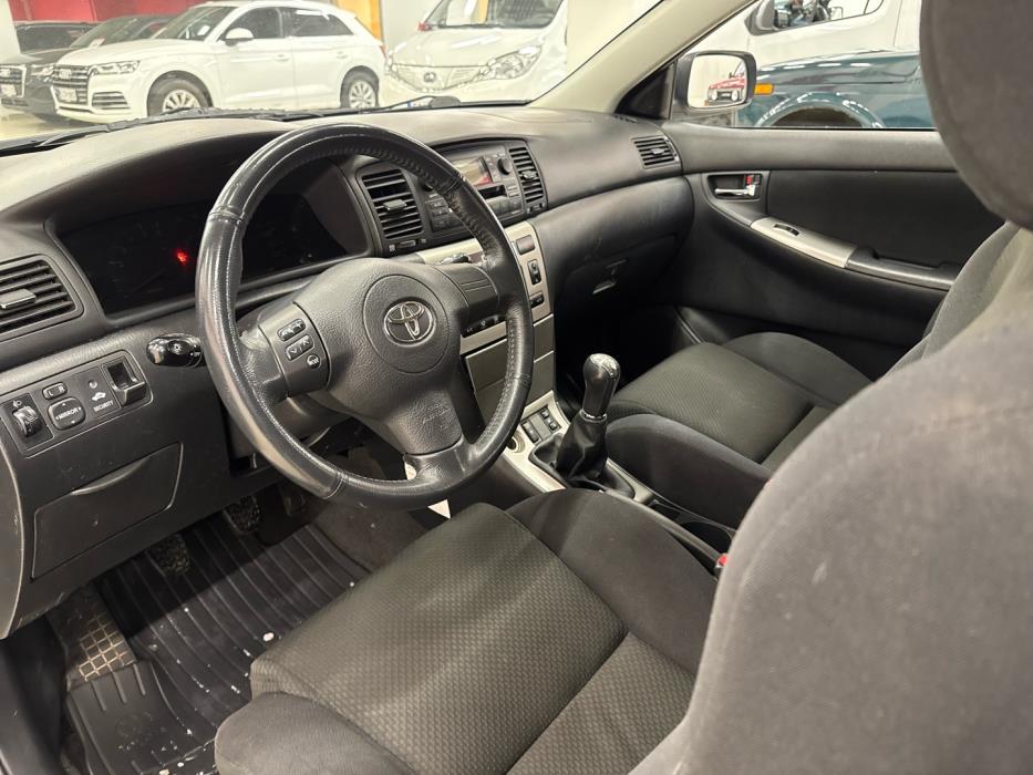 TOYOTA Corolla 2004