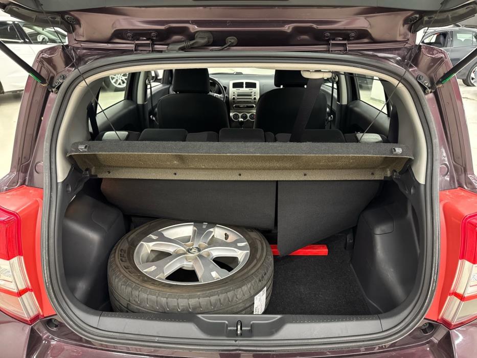 TOYOTA Urban Cruiser 2011