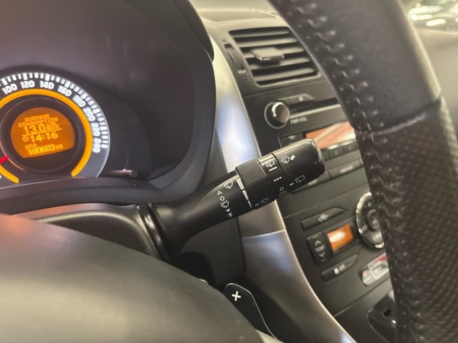 TOYOTA Auris 2010