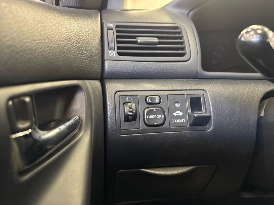 TOYOTA Corolla 2004