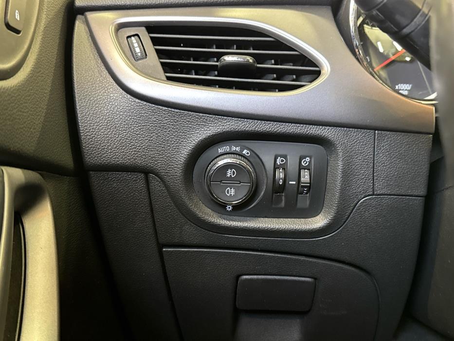 OPEL Astra 2017