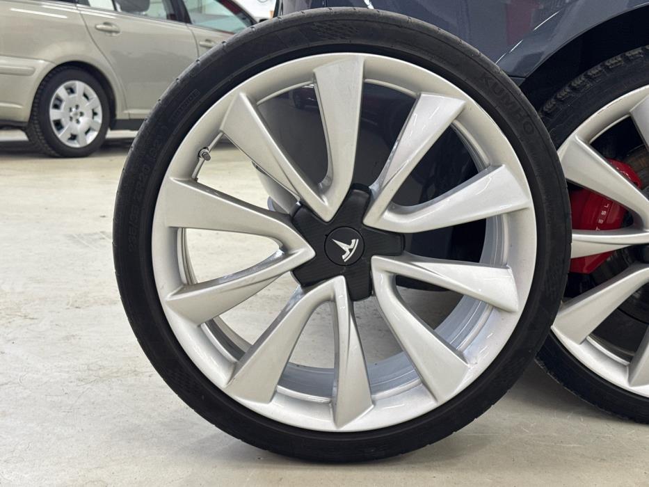 TESLA Model 3 2019