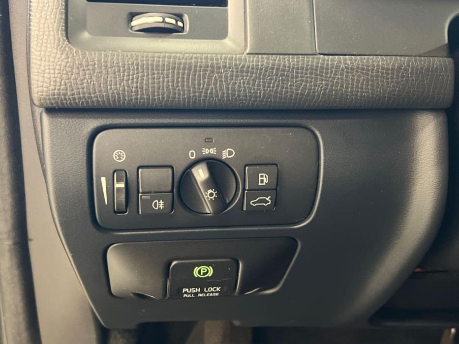 VOLVO XC60 2011