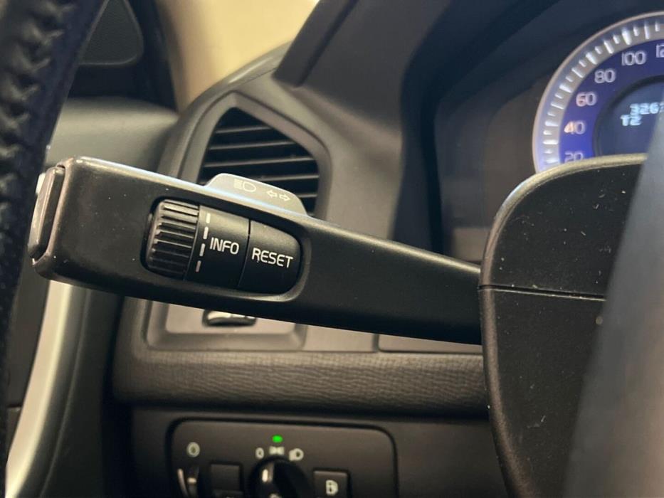 VOLVO XC60 2011