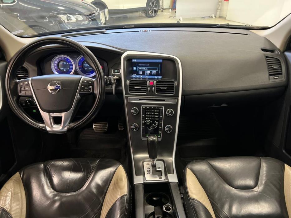 VOLVO XC60 2011