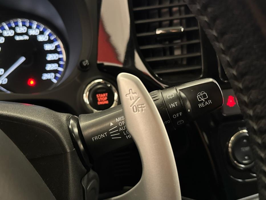 MITSUBISHI Outlander 2016