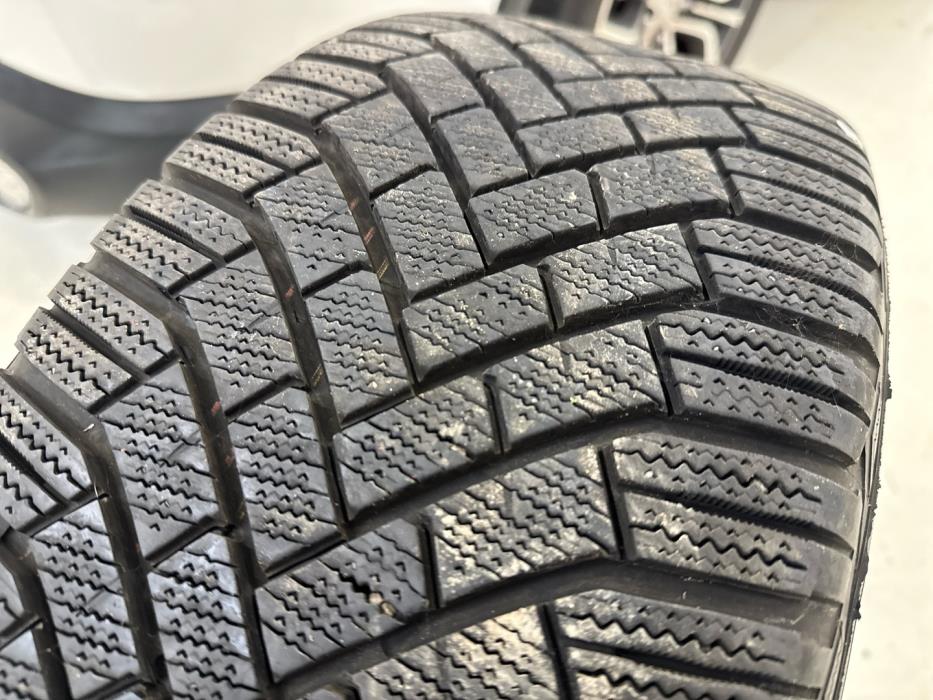 MITSUBISHI Outlander 2016