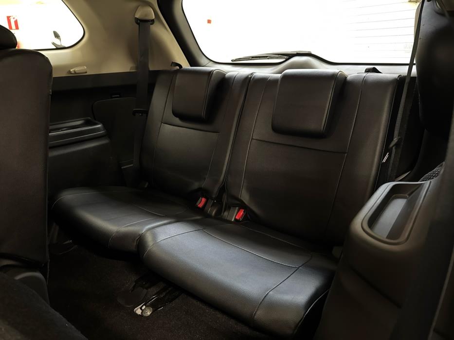 MITSUBISHI Outlander 2016