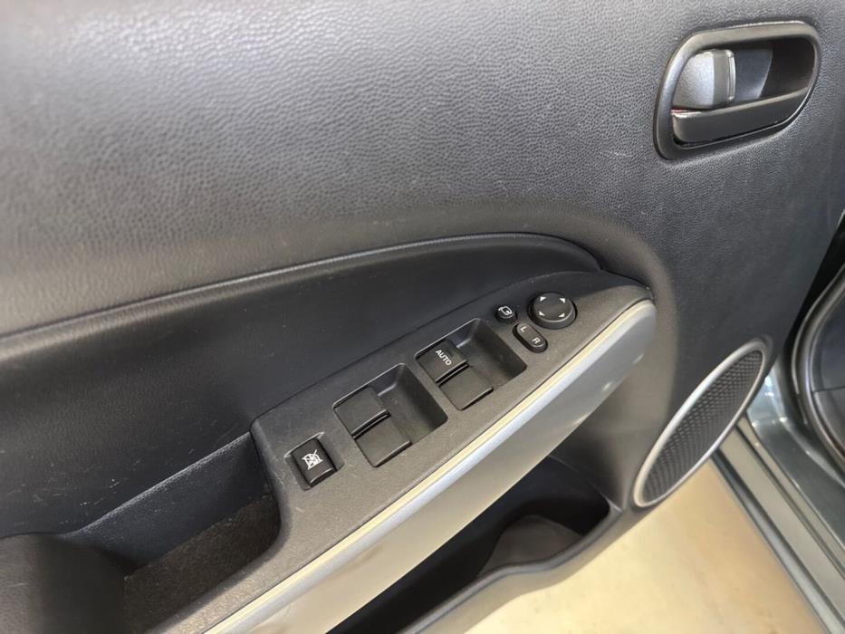 MAZDA Mazda2 2008