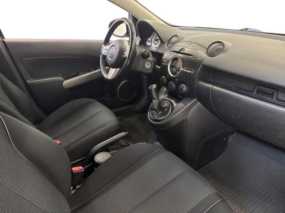 MAZDA Mazda2 2008