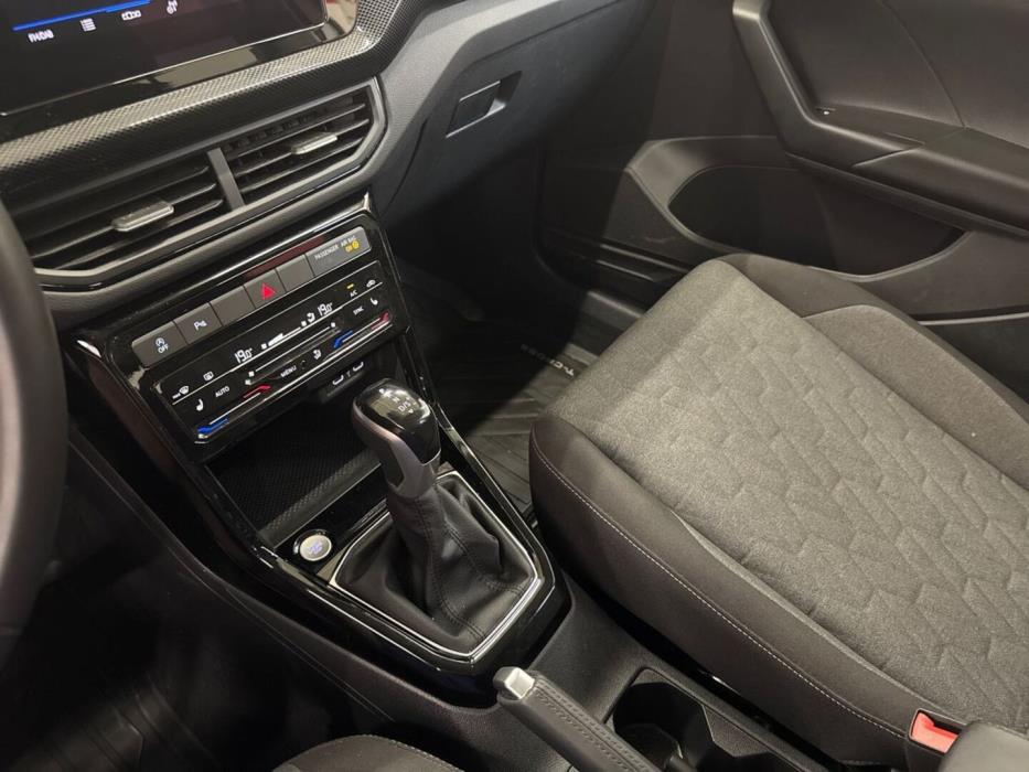 VOLKSWAGEN T-Cross 2024